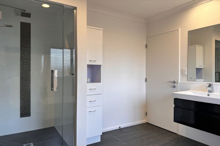 Photo of property in 8 Woodfield Place, Parkvale, Hastings, 4122