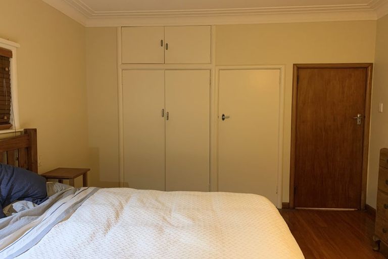 Photo of property in 14 Seaview Avenue, Northcote, Auckland, 0627