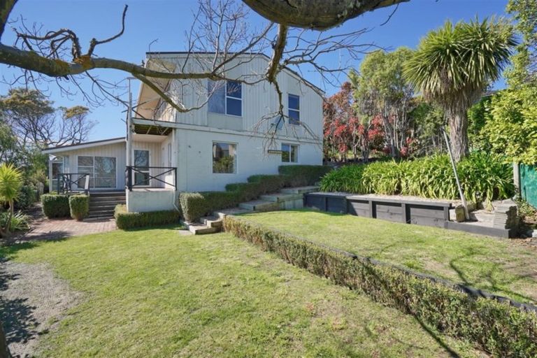 Photo of property in 27 Balmoral Lane, Redcliffs, Christchurch, 8081