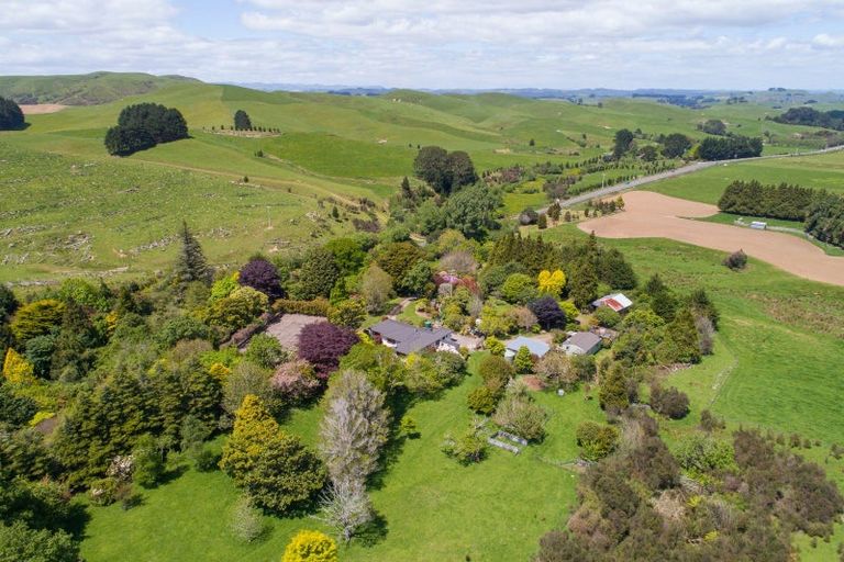 Photo of property in 933 Makomako Road, Pahiatua, 4983