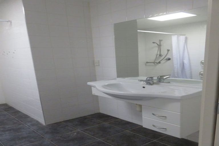 Photo of property in 12/201 Massey Street, Frankton, Hamilton, 3204