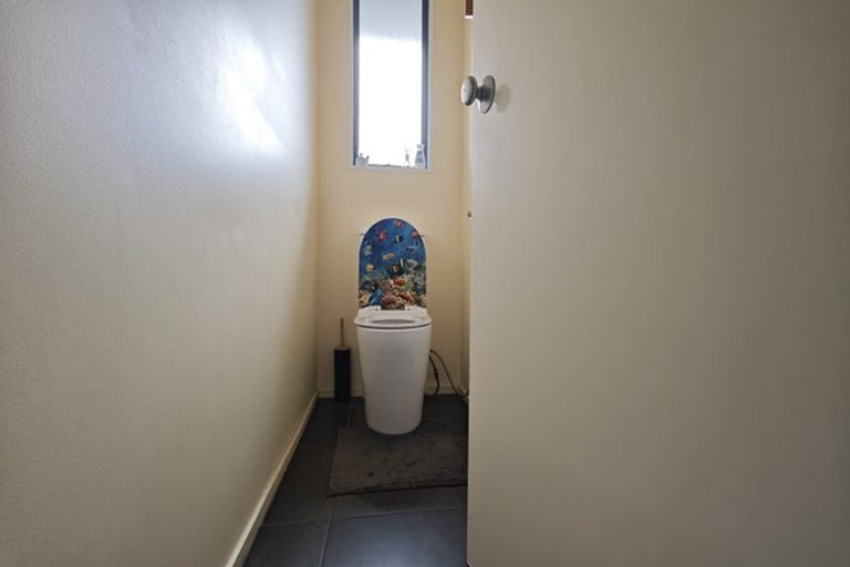 Photo of property in 36 Hewlett Road, Massey, Auckland, 0614