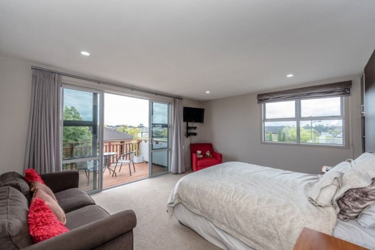 Photo of property in 72 Te Huia Drive, Flagstaff, Hamilton, 3210