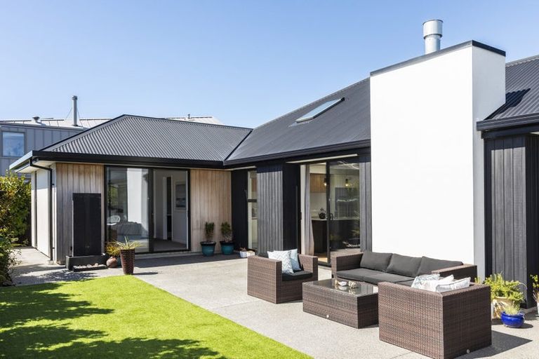 Photo of property in 86 Aston Drive, Waimairi Beach, Christchurch, 8083