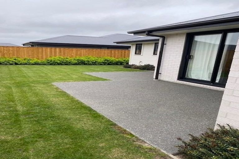 Photo of property in 76b Watkins Drive, Rangiora, 7400