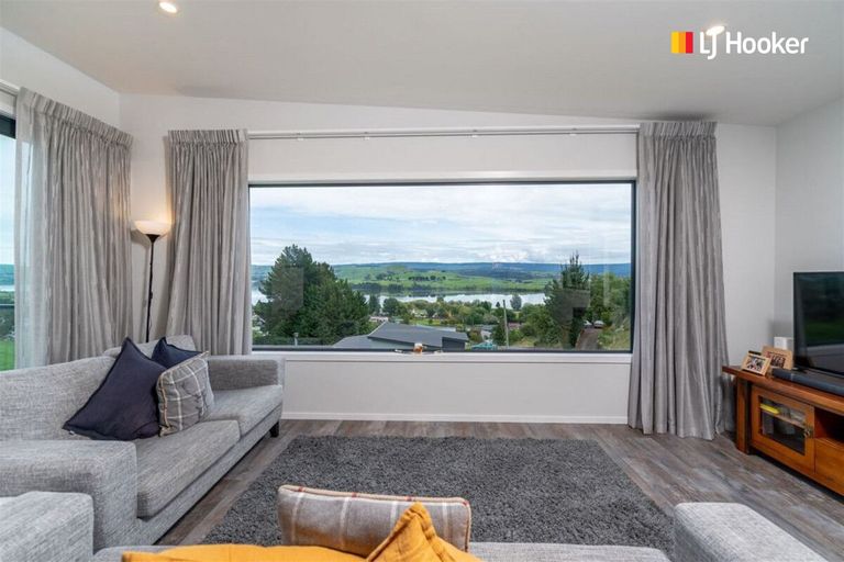 Photo of property in 38 Nore Street, Waihola, Milton, 9073