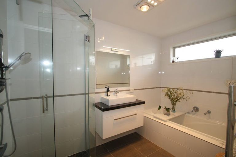 Photo of property in 32a Bulteel Street, New Plymouth, 4310