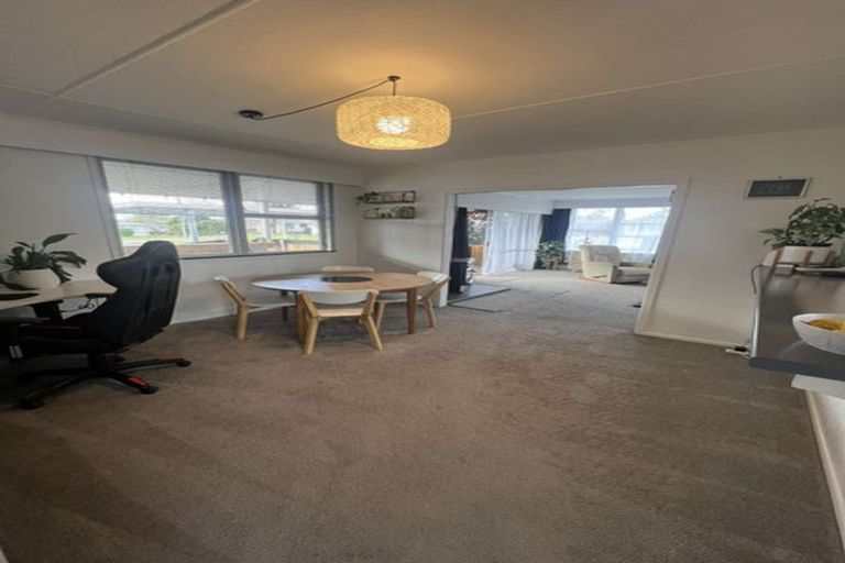 Photo of property in 18 Tarapunga Place, Tokoroa, 3420