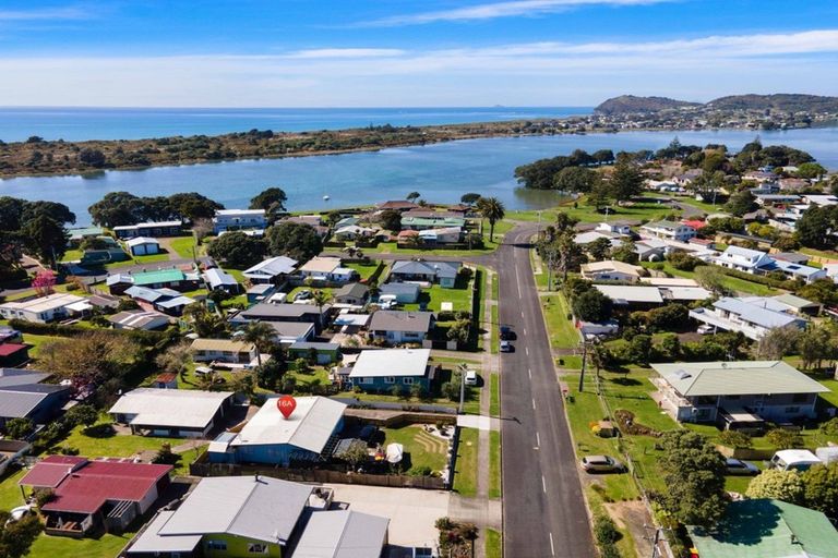 Photo of property in 16a Athenree Road, Athenree, Katikati, 3177