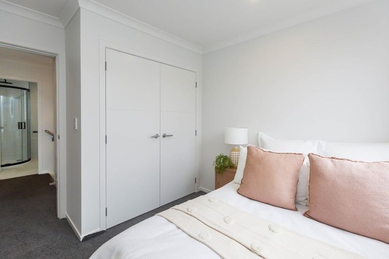 Photo of property in 44c Pine Avenue, Upper Hutt Central, Upper Hutt, 5018