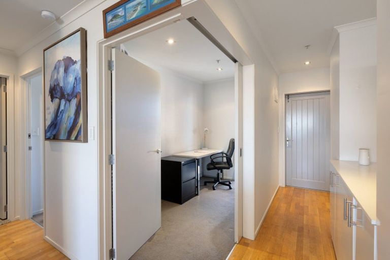 Photo of property in Algarve Apartments, 313/332 Maunganui Road, Mount Maunganui, 3116