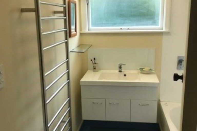 Photo of property in 102 Mount Street, Nelson South, Nelson, 7010