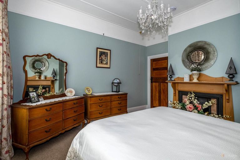 Photo of property in 12 Parsonage Road, Waimate, 7924