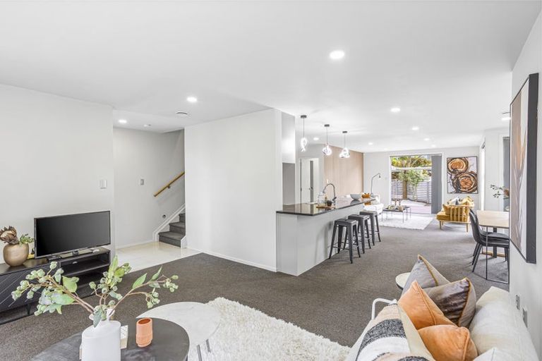 Photo of property in 202 Porchester Road, Takanini, 2112