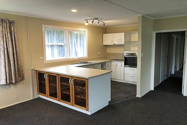 Photo of property in 1102 Kaipara Coast Highway, Kaukapakapa, 0873