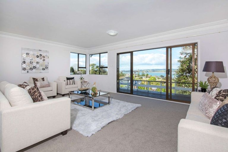 Photo of property in 10 Fenton Terrace, Cockle Bay, Auckland, 2014