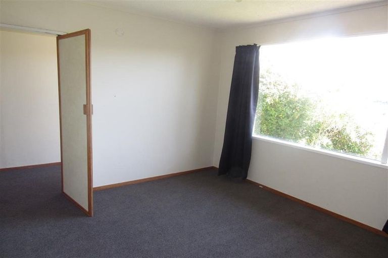 Photo of property in 64 Pembroke Road, Northland, Wellington, 6012