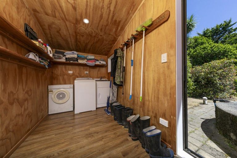 Photo of property in 9 Johnston Crescent, Haast, 7886