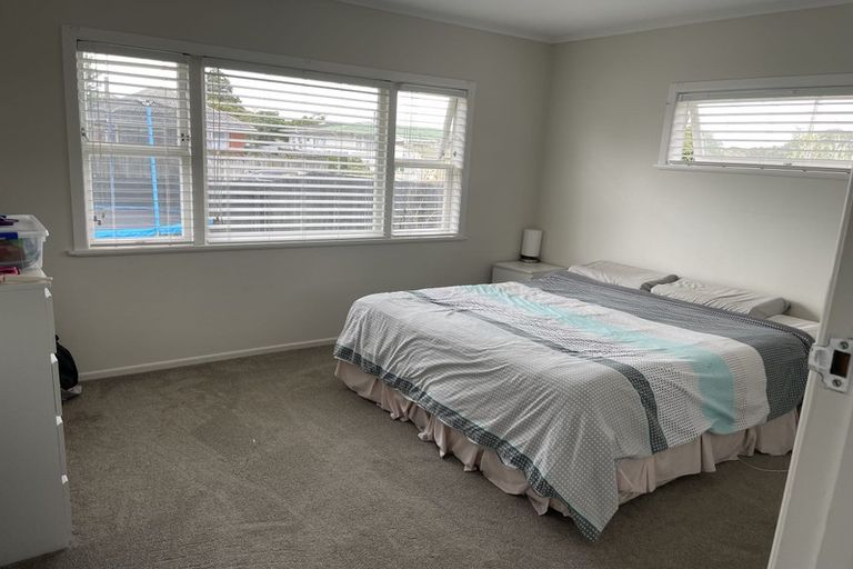 Photo of property in 12 Albert Road, Kelston, Auckland, 0602