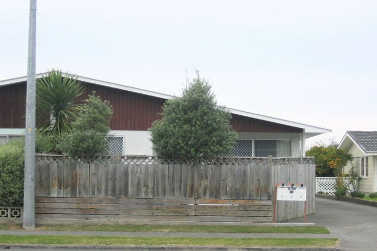 Photo of property in 4/62 Gloucester Street, Greenmeadows, Napier, 4112