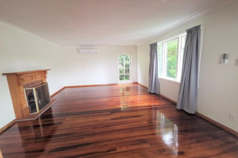 Photo of property in 14 Terawhiti Terrace, Karori, Wellington, 6012