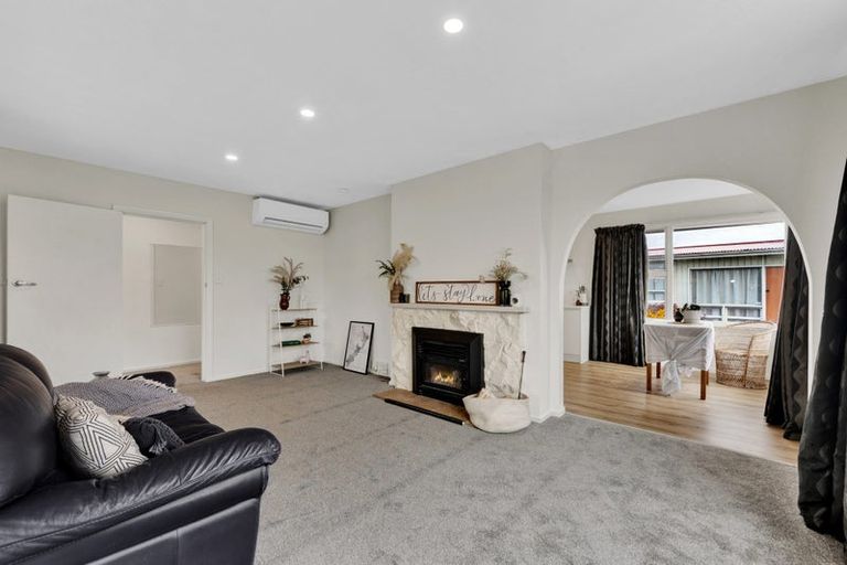 Photo of property in 258 Main North Road, Redwood, Christchurch, 8051