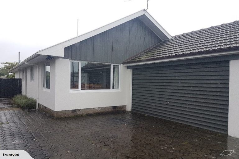 Photo of property in 54 Effingham Street, North New Brighton, Christchurch, 8083