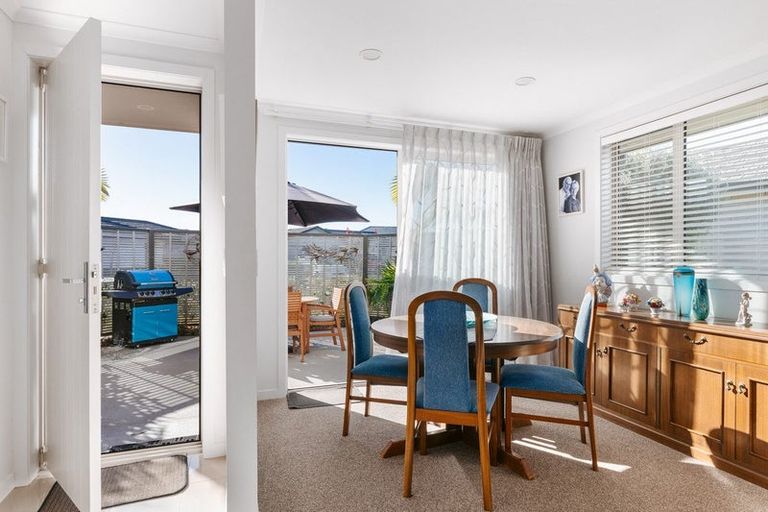 Photo of property in Waterview Estate, 70/4 Greystone Place, Omokoroa, 3114