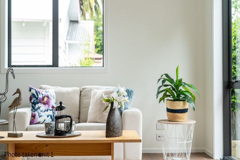 Photo of property in 2/4 Marama Street, Castor Bay, Auckland, 0620