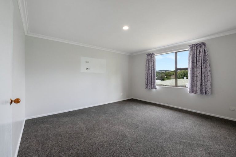 Photo of property in 10 Herald Way, Welcome Bay, Tauranga, 3112