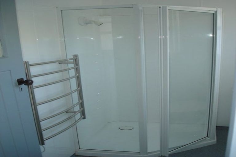 Photo of property in 9 Tensing Place, Sockburn, Christchurch, 8042