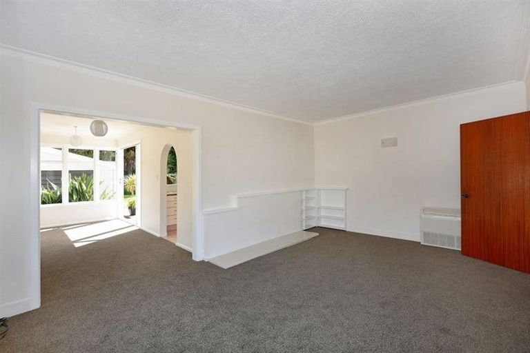 Photo of property in 71 Saint Martins Road, Saint Martins, Christchurch, 8022