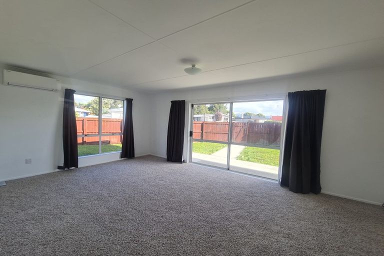 Photo of property in 38 Strathmore Avenue, Levin, 5510