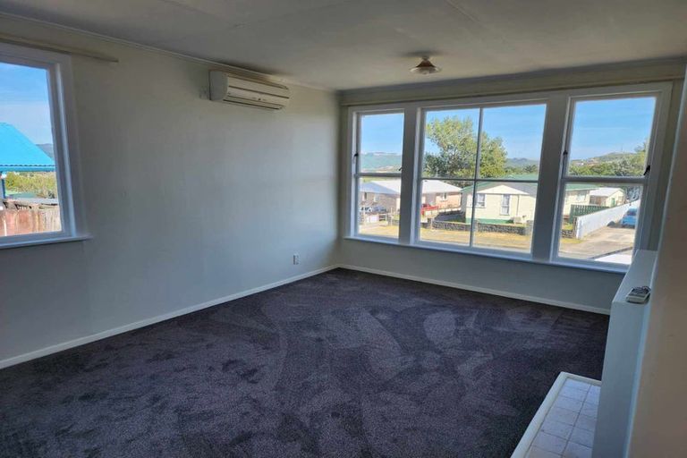 Photo of property in 142a Warspite Avenue, Waitangirua, Porirua, 5024