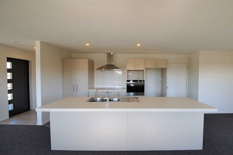 Photo of property in 2 Hartford Crescent, Rolleston, 7615