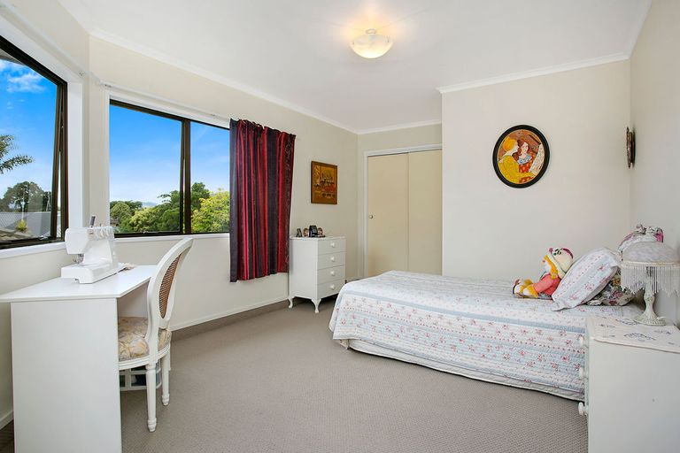 Photo of property in 260 Shakespeare Street, Leamington, Cambridge, 3432