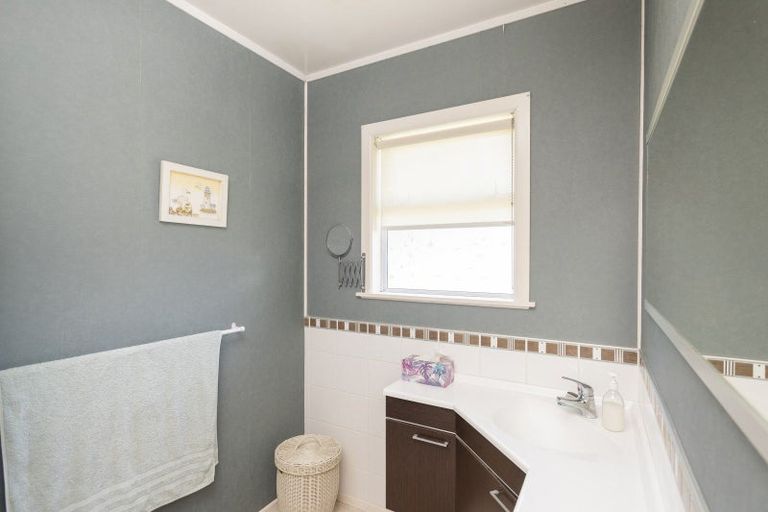 Photo of property in 4 Muir Street, Te Hapara, Gisborne, 4010