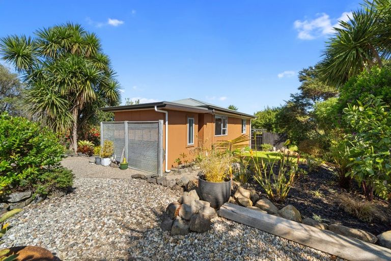 Photo of property in 6 Tutchen Avenue, Raglan, 3225