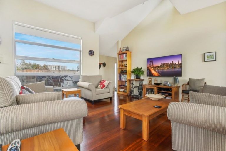 Photo of property in 180a Pembroke Street, Hamilton Lake, Hamilton, 3204