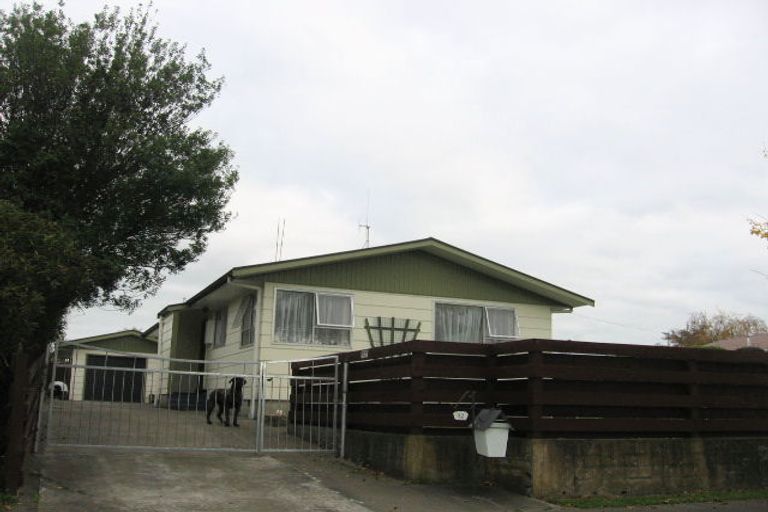 Photo of property in 12 Amberley Avenue, Westbrook, Palmerston North, 4412