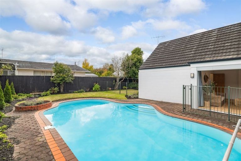 Photo of property in 328 Waimairi Road, Ilam, Christchurch, 8041