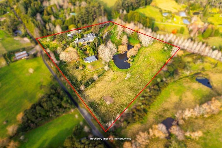 Photo of property in 102 Kennedy Road, Dairy Flat, Albany, 0792