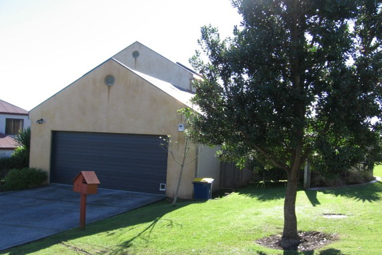 Photo of property in 7 View Ridge Drive, Ranui, Auckland, 0612