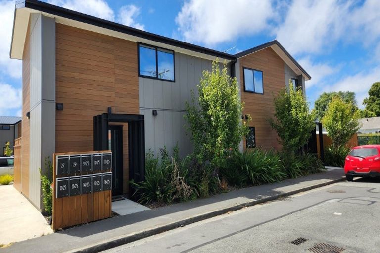 Photo of property in 27 Hargest Crescent, Sydenham, Christchurch, 8023