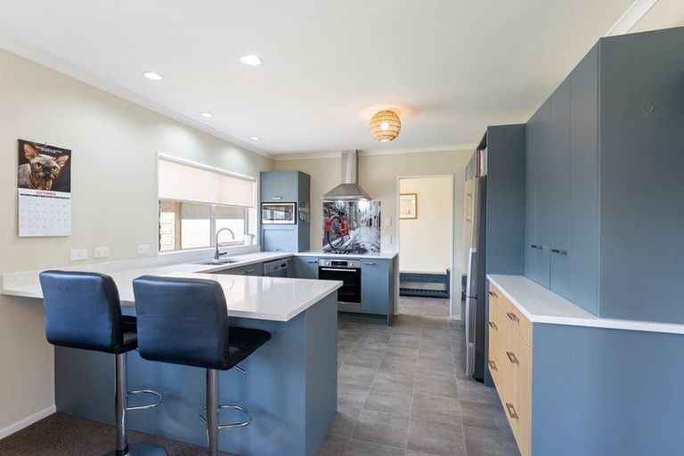 Photo of property in 106 Weggery Drive, Waikanae Beach, Waikanae, 5036