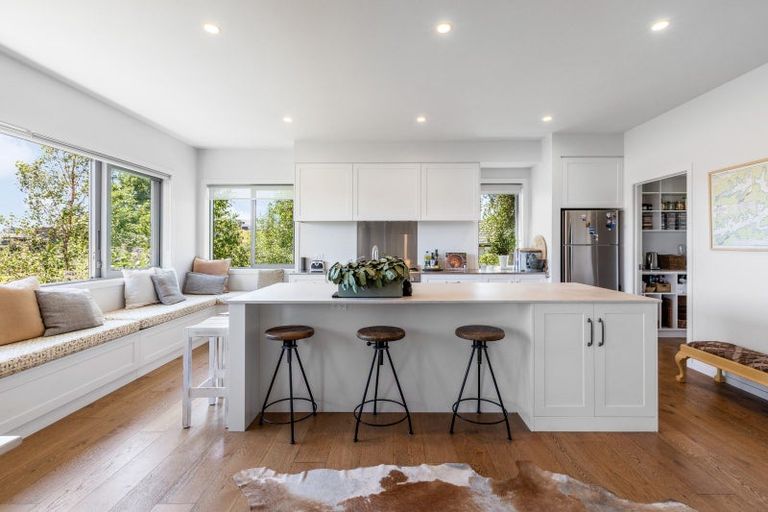 Photo of property in 10 Avignon Place, Fairhall, 7272