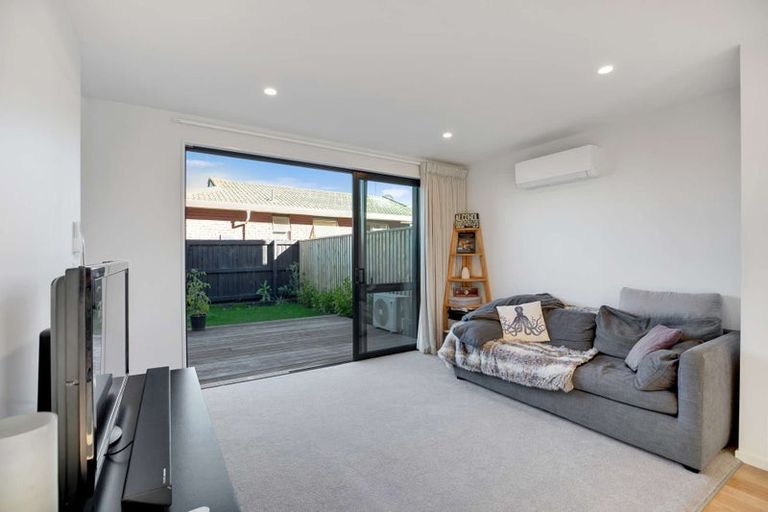 Photo of property in 2/9 Marcroft Street, Woolston, Christchurch, 8062