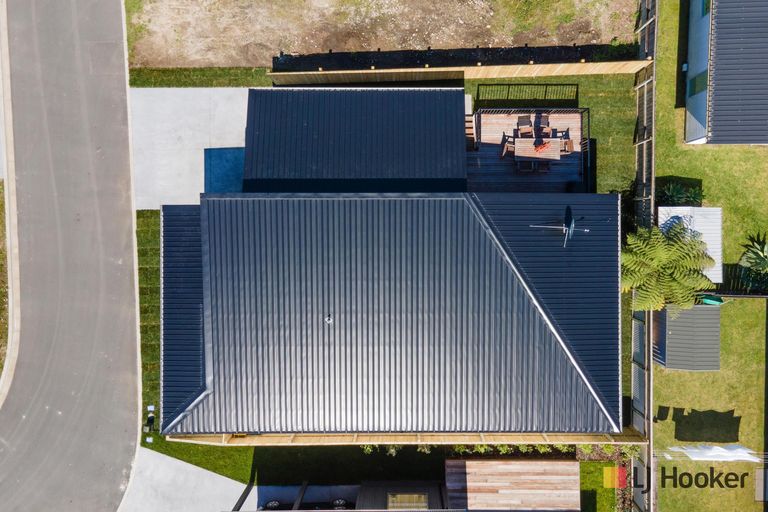 Photo of property in 8 Moet Crescent, Waihi Beach, 3611