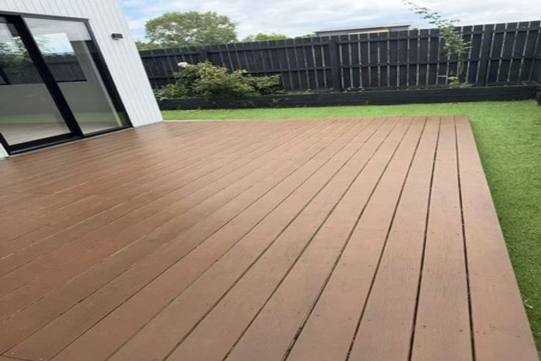 Photo of property in 7 Pilot Drive, Hobsonville, Auckland, 0616