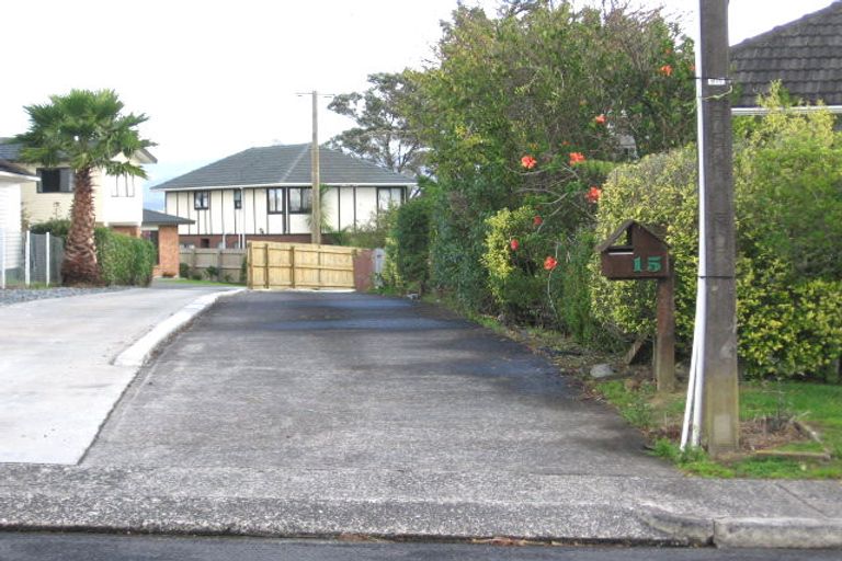 Photo of property in 15 Mackenzie Street, Te Atatu South, Auckland, 0610